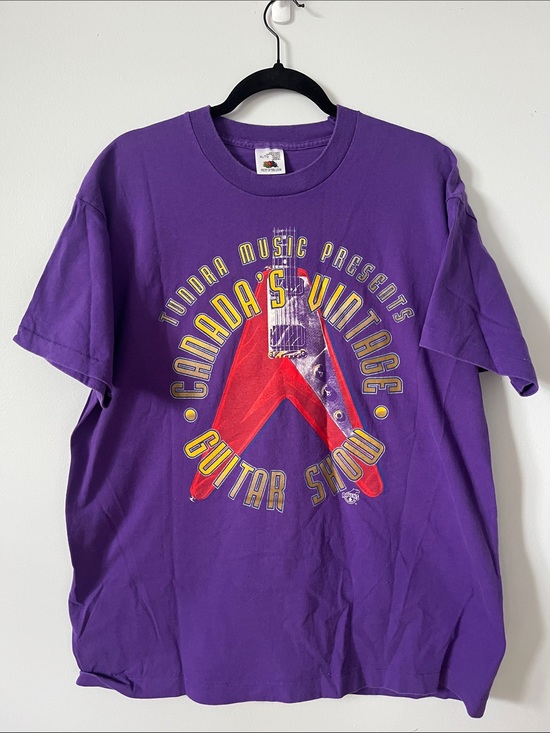 Fruit of the Loom Other - Purple Canada’s Vintage Guitar Show Graphic Tee XL single stitch